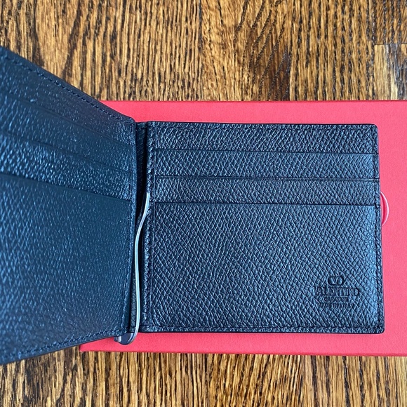 *NWT* VALENTINO GARAVANI VLogo Leather Bill Clip Wallet - Black - Picture 5 of 15